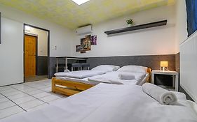 Hostel Seven